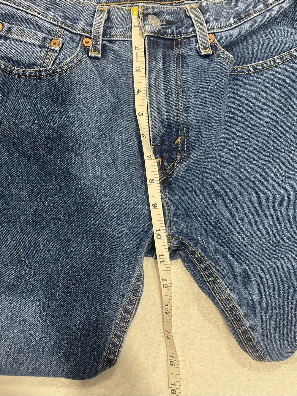 Classic Levi Men's Blue Jeans W30 L32